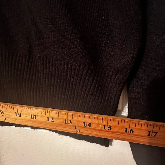 TAHARI Black Gray Varsity Style V Neck L Silky Soft Stretchy Collegiate Sorority - Picture 9 of 10